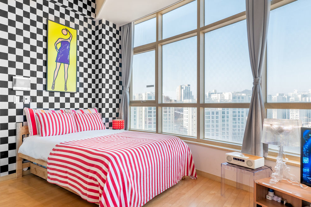 J House Station Apartment Seoul