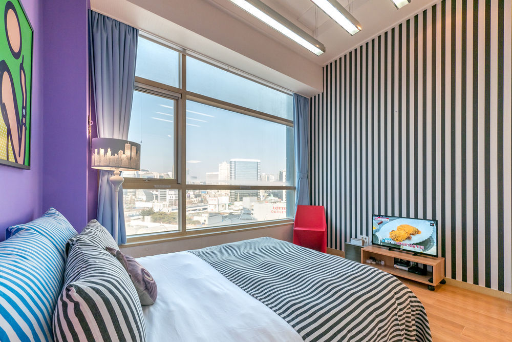 J House Station Apartment