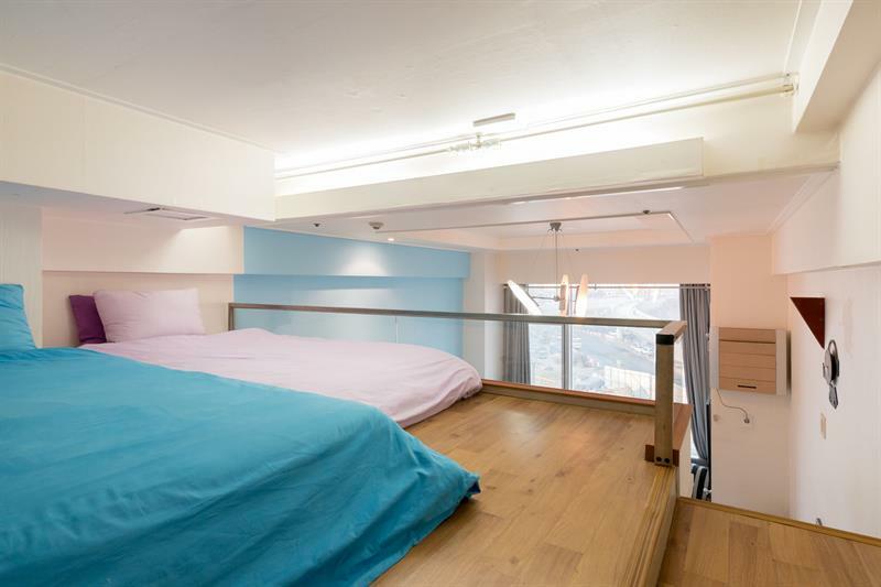 Apartment J House Station